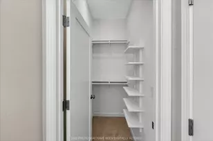 143 N Almaden Blvd, San Jose, CA 95110 - Photo 24