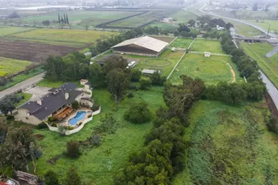 13575 Mammini Ct, San Martin, CA 95046 - Photo 2