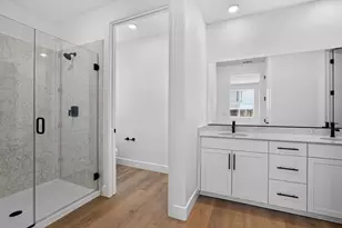 136 Golden Gate Ln, Vacaville, CA 95687 - Photo 12