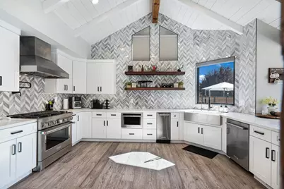 1220 S Ridgemark Dr, Hollister, CA 95023 - Photo 14