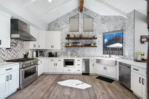 1220 S Ridgemark Dr, Hollister, CA 95023 - Photo 14