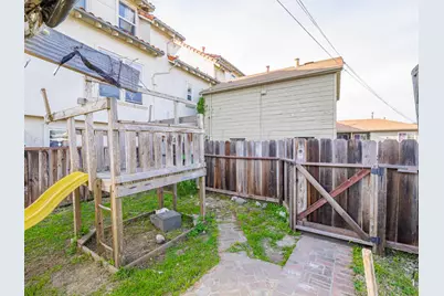 215 Palm Ave, Watsonville, CA 95076 - Photo 26