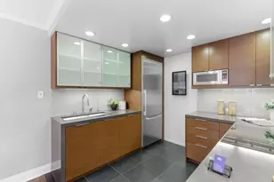 596 Valeri Ruth Ct, Santa Clara, CA 95050 - Photo 2