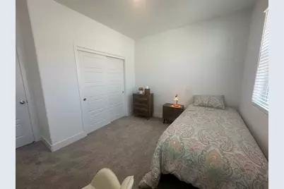 2732 E Teaberry Dr, Fresno, CA 93730 - Photo 22