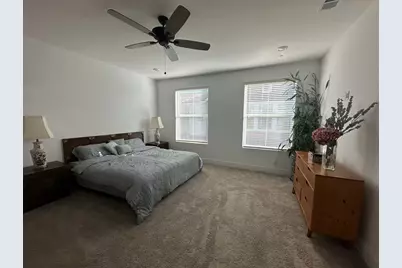 2732 E Teaberry Dr, Fresno, CA 93730 - Photo 16