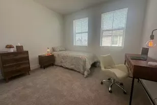 2732 E Teaberry Dr, Fresno, CA 93730 - Photo 24