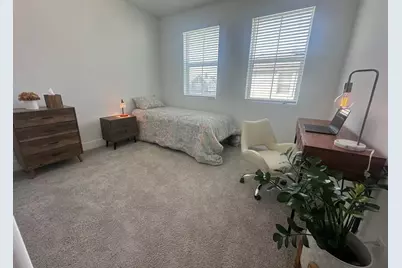 2732 E Teaberry Dr, Fresno, CA 93730 - Photo 20