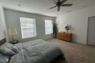 2732 E Teaberry Dr, Fresno, CA 93730 - Photo 14