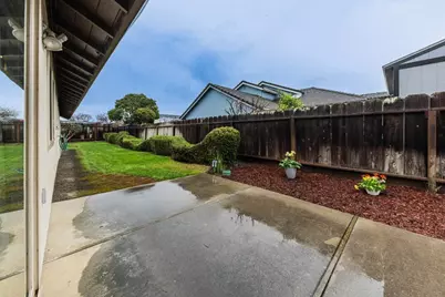 1130 Montecito Cir, Salinas, CA 93901 - Photo 12