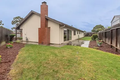 1130 Montecito Cir, Salinas, CA 93901 - Photo 32