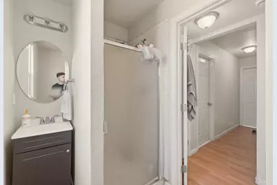 684 E Julian St, San Jose, CA 95112 - Photo 10