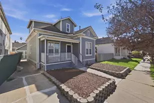 684 E Julian St, San Jose, CA 95112 - Photo 2