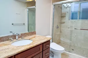 827 Richardson Ct, Palo Alto, CA 94303 - Photo 10