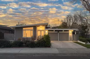 827 Richardson Ct, Palo Alto, CA 94303 - Photo 2