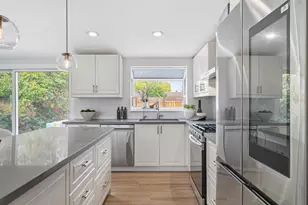 321 Beechnut Ave, Sunnyvale, CA 94085 - Photo 12