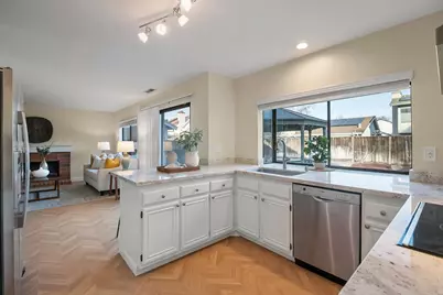 5252 Rio Lobo Dr, San Jose, CA 95136 - Photo 10