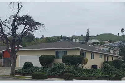 3399 Burgundy Dr, San Jose, CA 95132 - Photo 2