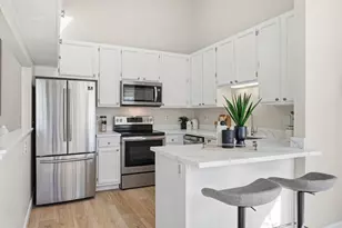 649 La Maison Dr, San Jose, CA 95128 - Photo 24