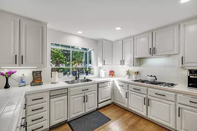 132 Danbury Ln, Redwood City, CA 94061 - Photo 10