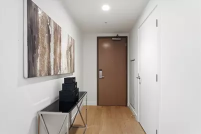 188 W St James Street 11204, San Jose, CA 95110 - Photo 18