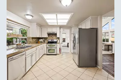 6979 Sessions Dr, San Jose, CA 95119 - Photo 16