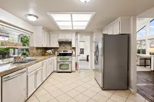 6979 Sessions Dr, San Jose, CA 95119 - Photo 16