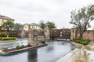 2037 E Christensen Dr, Fresno, CA 93730 - Photo 6