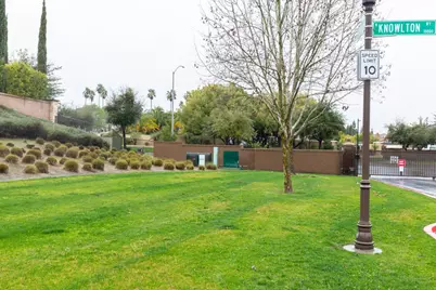 2037 E Christensen Dr, Fresno, CA 93730 - Photo 48