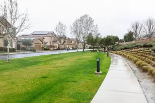 2037 E Christensen Dr, Fresno, CA 93730 - Photo 52