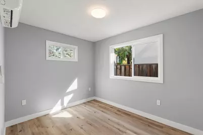 620 Alamo Ct, Mountain View, CA 94043 - Photo 14