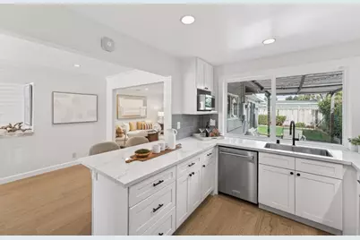3957 Martin Dr, San Mateo, CA 94403 - Photo 10