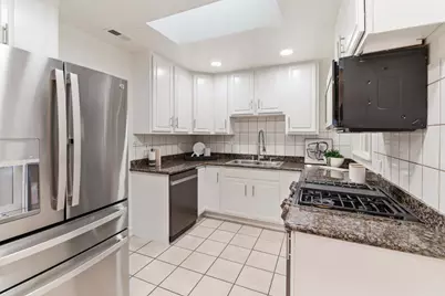 14 Bradford Dr, South San Francisco, CA 94080 - Photo 10