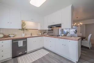 207 Encinada Dr, Salinas, CA 93901 - Photo 20