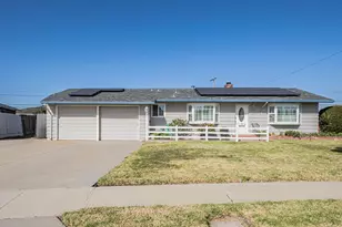 207 Encinada Dr, Salinas, CA 93901 - Photo 8