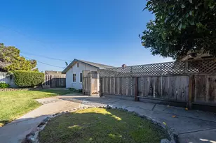 207 Encinada Dr, Salinas, CA 93901 - Photo 46