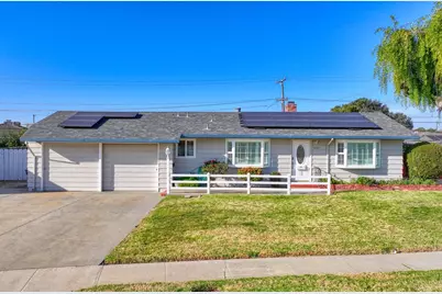 207 Encinada Dr, Salinas, CA 93901 - Photo 1