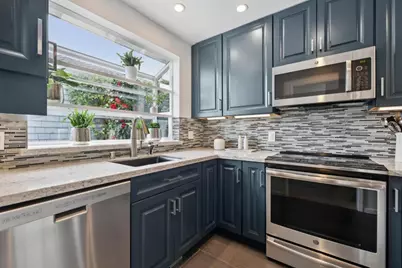 18 Cape Hatteras Ct, Redwood City, CA 94065 - Photo 14