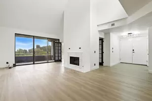 4728 Park Encino Ln 318, Encino, CA 91436 - Photo 8