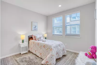 1013 Onofrio Ln 2, San Jose, CA 95131 - Photo 16