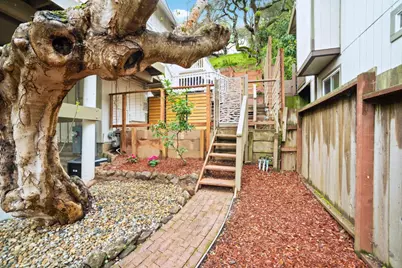 3224 E Laurel Creek Rd, Belmont, CA 94002 - Photo 30