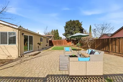 204 Vineyard Dr, San Jose, CA 95119 - Photo 22