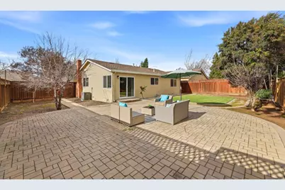 204 Vineyard Dr, San Jose, CA 95119 - Photo 24