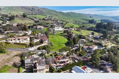 10060 Bon Vista Ct, San Jose, CA 95127 - Photo 2