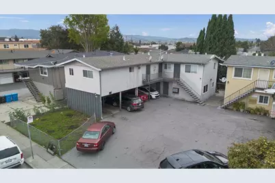 545 Hampshire Ave, Redwood City, CA 94063 - Photo 2