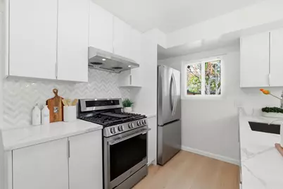 1204 Blackberry Ter, Sunnyvale, CA 94087 - Photo 6