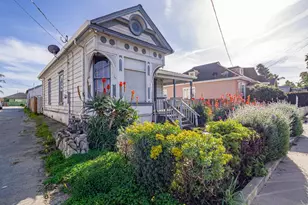 140 E Riverside Dr, Watsonville, CA 95076 - Photo 4