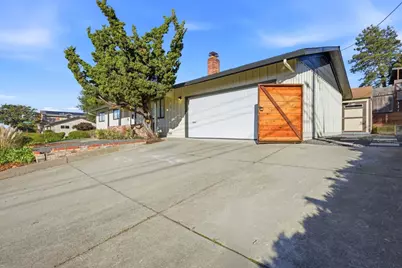 221 Pinon Ave, Pinole, CA 94564 - Photo 4