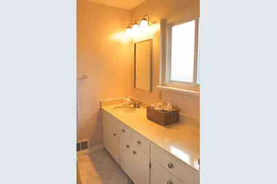 646 Santa Cruz Ave, Salinas, CA 93901 - Photo 4