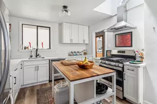 3833 Ortega St, San Francisco, CA 94122 - Photo 4