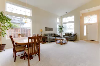 740 Hillock, Hollister, CA 95023 - Photo 10